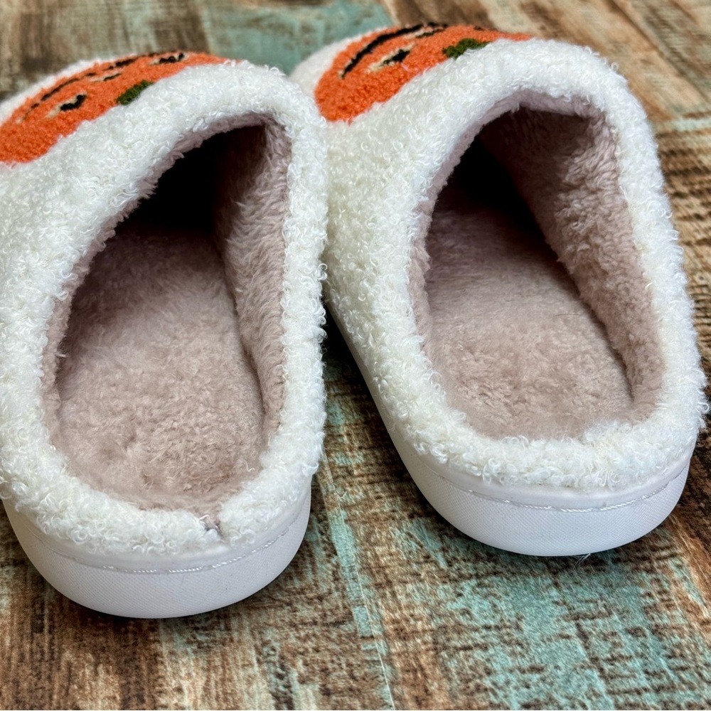🆕 Women’s Cozy Fall Pumpkin Slippers | #Z47 - Picture 5 of 12